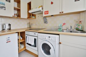 Kitchen- click for photo gallery